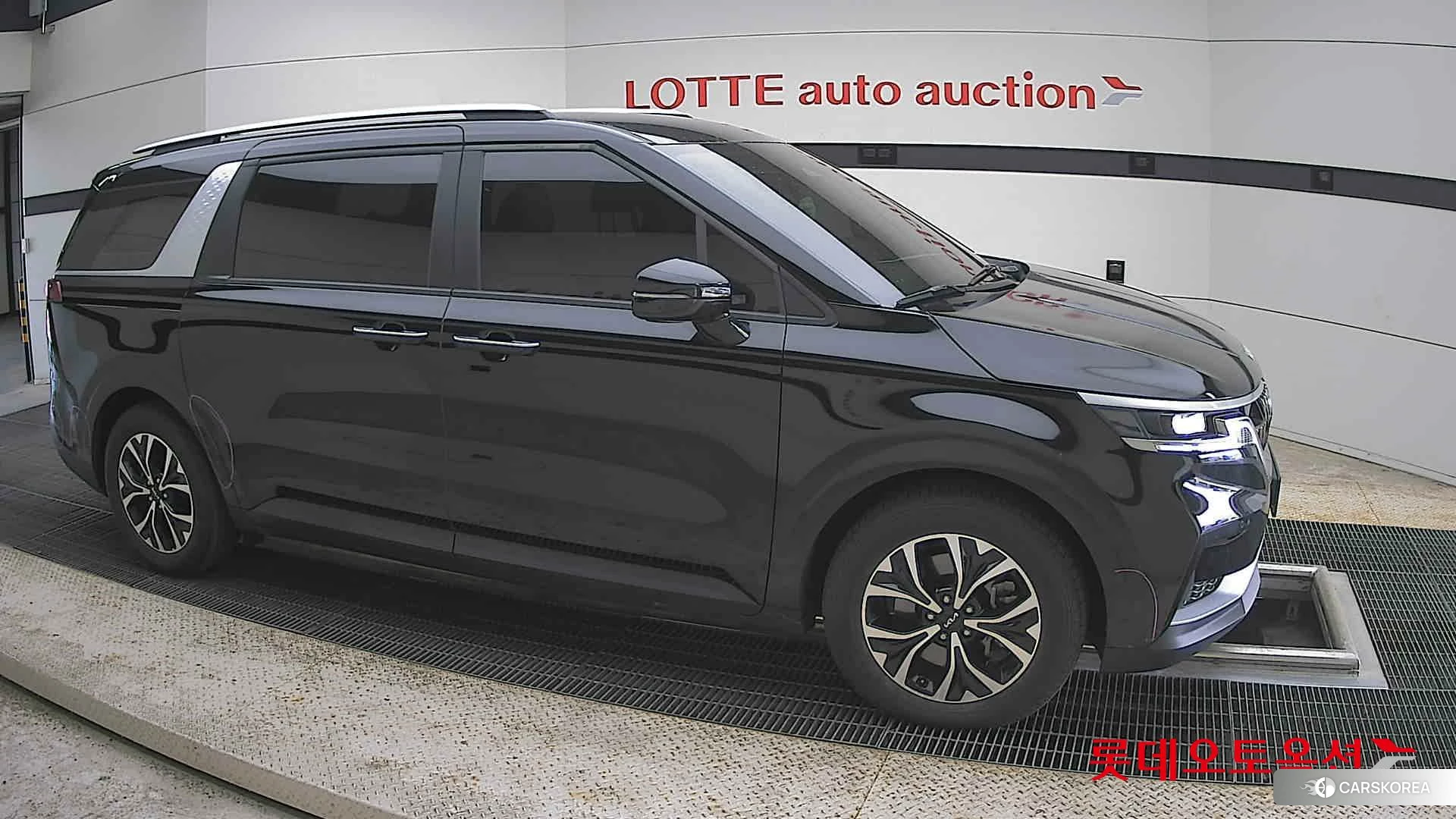 Kia Carnival id 4347393 из Кореи 8