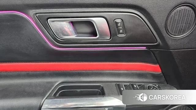 Ford Mustang id 3362332 из Кореи 8