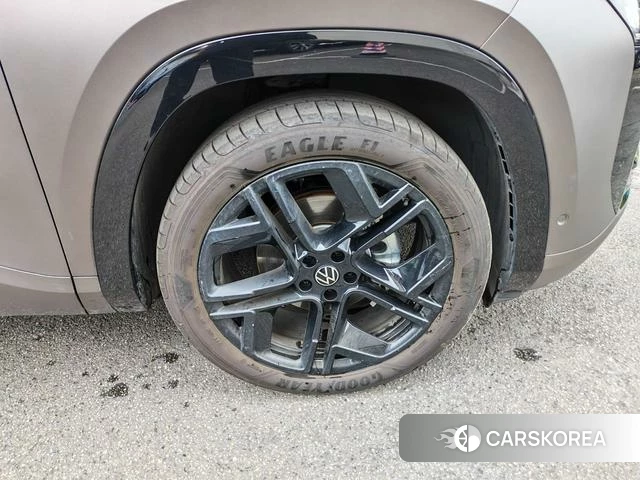 Volkswagen Tourang id 4393446 из Китая 8
