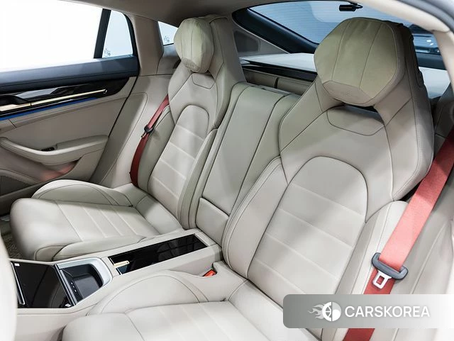 Porsche Panamera (976) id 4301902 из Кореи 8
