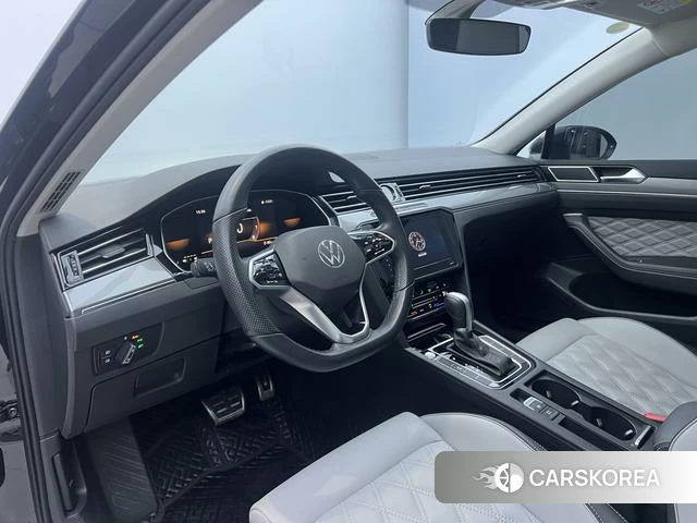 Volkswagen Magotan id 4263113 из Китая 8