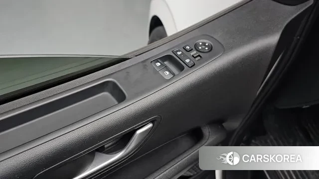 Hyundai Staria id 3383047 из Кореи 8