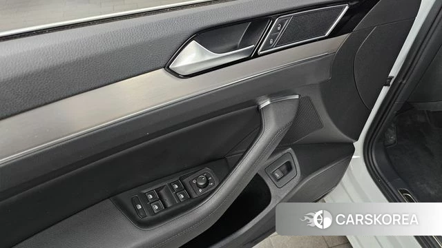 Volkswagen Passat GT (B8) id 4417423 из Кореи 8