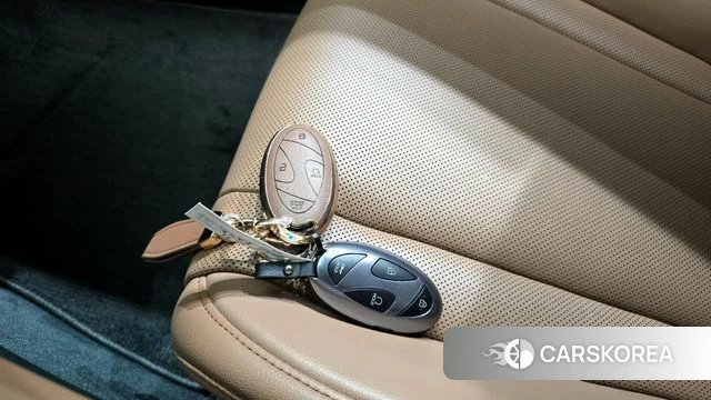 Hyundai Grandeur (GN7) id 4301972 из Кореи 8