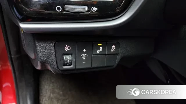 Kia Stonic id 3028813 из Кореи 8