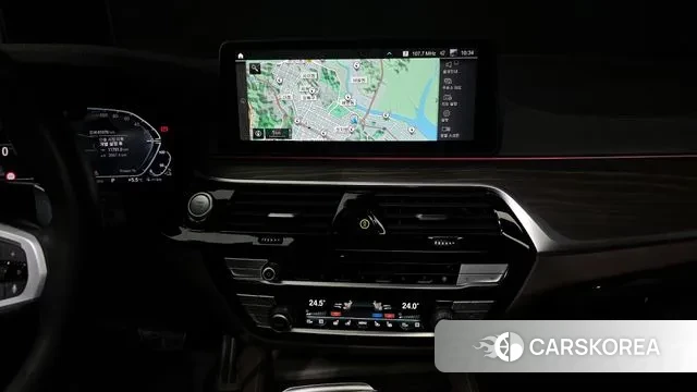 BMW 5 Series (G30) id 3778034 из Кореи 8