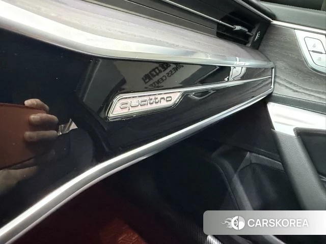 Audi A6L id 4300784 из Китая 8