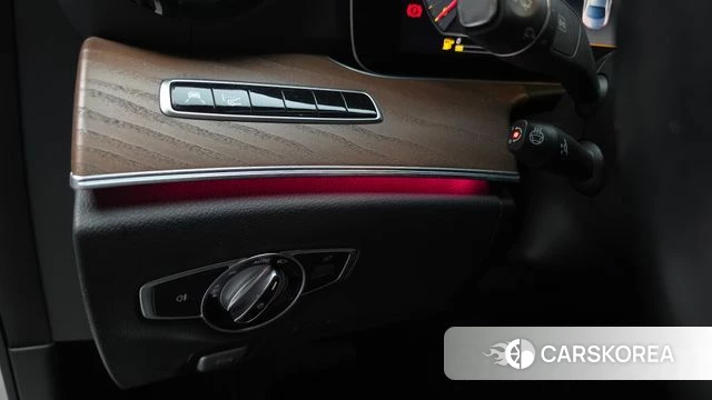 Mercedes-Benz E-Class W213 id 4294590 из Кореи 8