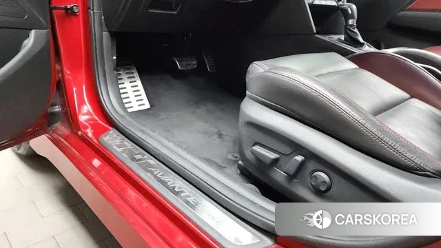 Hyundai Avante AD id 3005013 из Кореи 8