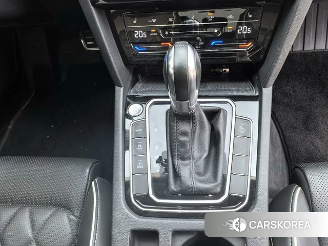 Volkswagen Magotan PHEV id 4279056 из Китая 8