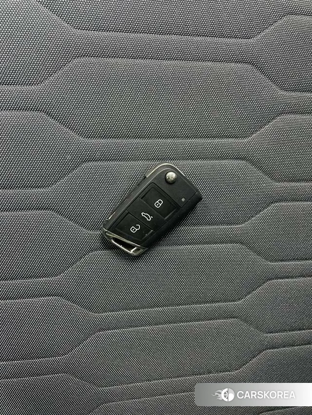 Volkswagen Tuyue id 4259599 из Китая 8