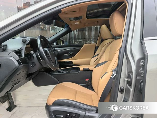 Lexus ES id 4290664 из Китая 8