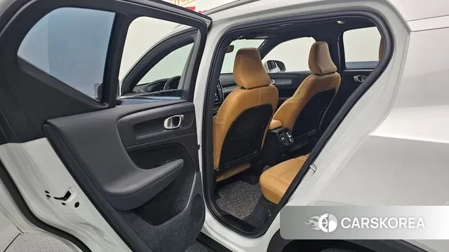 Volvo XC40 id 3182073 из Кореи 8