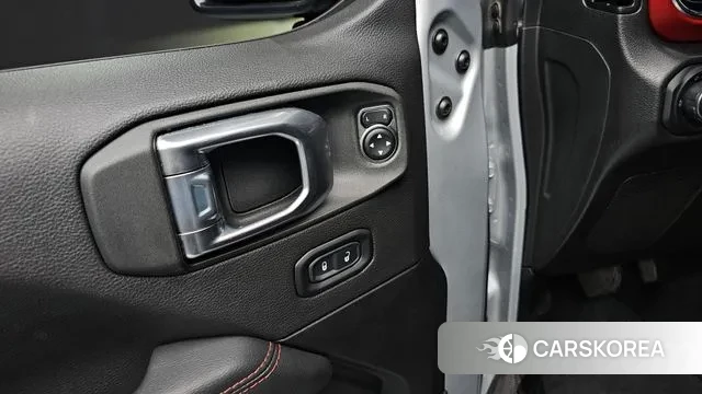 Jeep Wrangler (JL) id 3052904 из Кореи 8