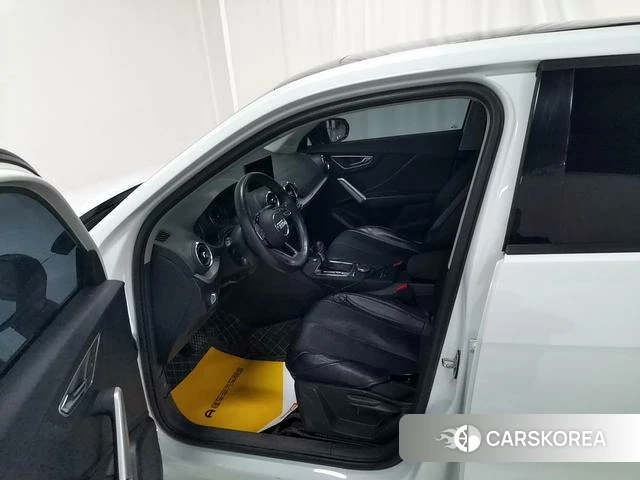 Audi Q2L id 4297789 из Китая 8