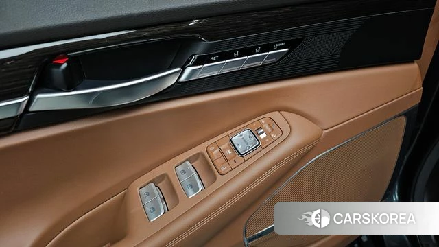 Genesis G90 id 4530638 из Кореи 8