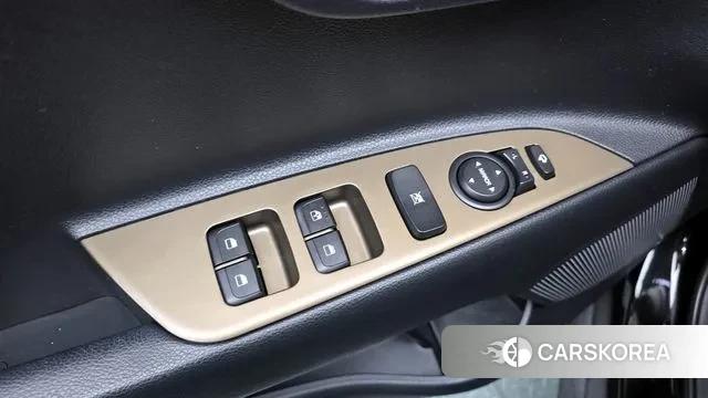 Kia Stonic id 3033996 из Кореи 8