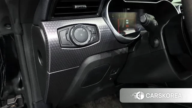 Ford Mustang id 3766225 из Кореи 8