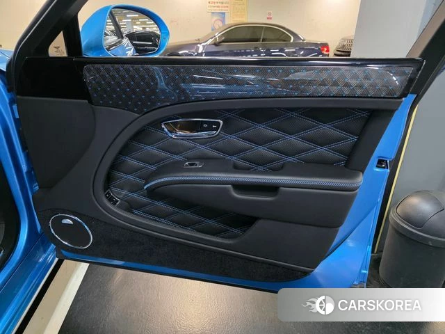 Bentley Mulshan id 3886231 из Кореи 8