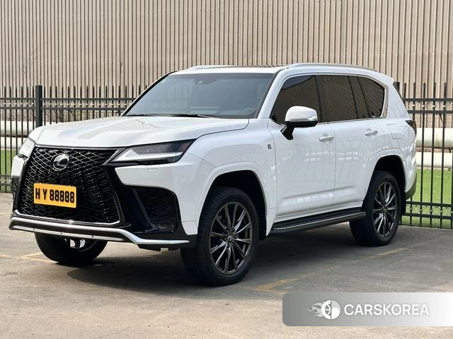 Lexus LX id 4273584 из Китая 8