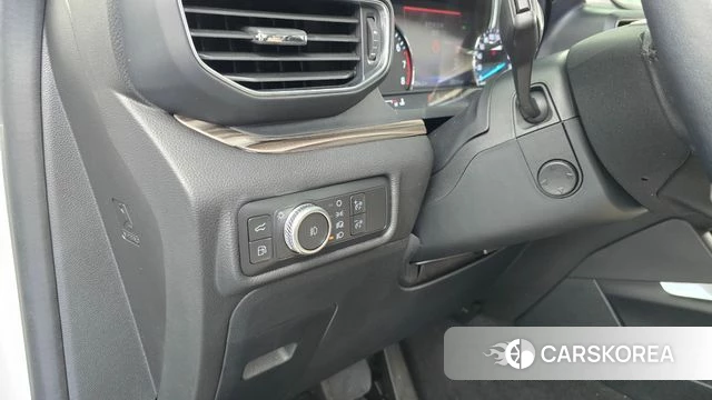 Ford Explorer 6th Generation id 4457393 из Кореи 8