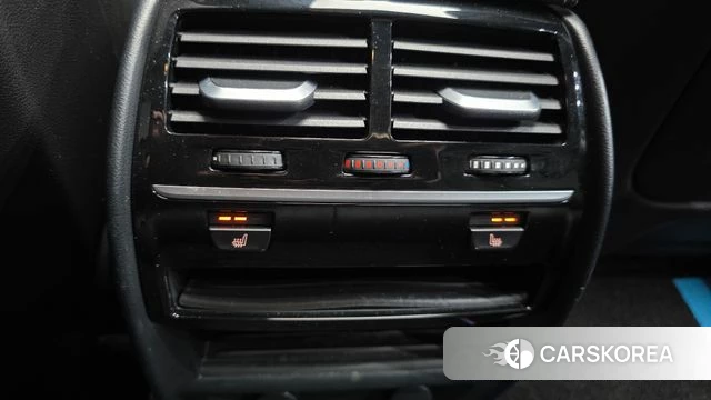 BMW 5 Series (G30) id 3894325 из Кореи 8