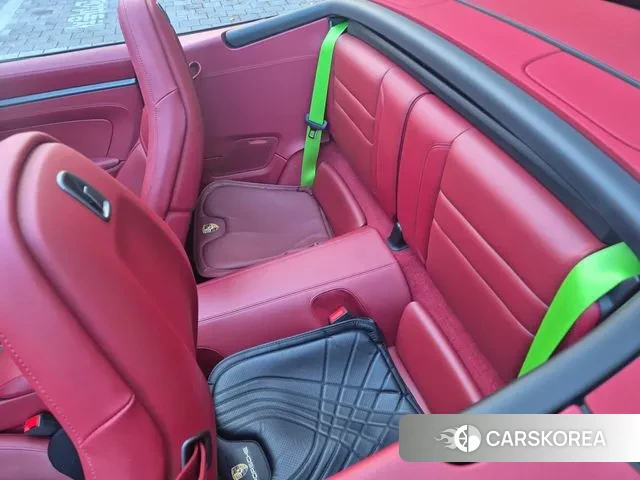 Porsche 911(992) id 3540048 из Кореи 8