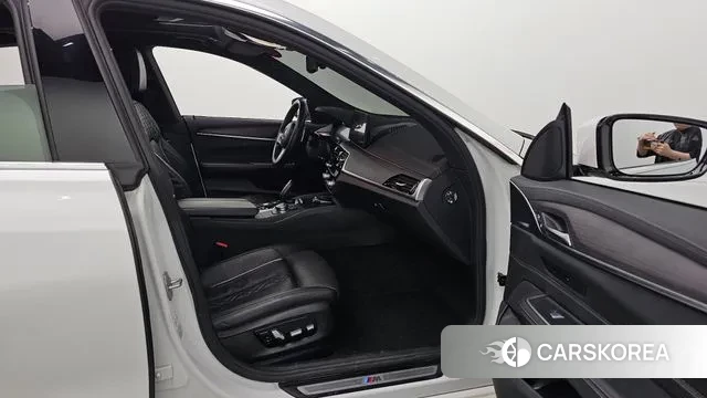 BMW 6 Series GT (G32) id 3680602 из Кореи 8