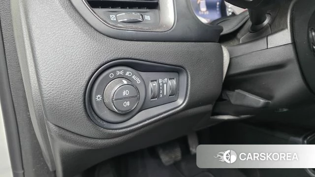 Jeep Renegade id 3811881 из Кореи 8