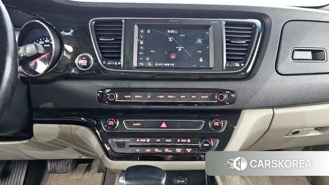 Kia The New Carnival id 3541558 из Кореи 8