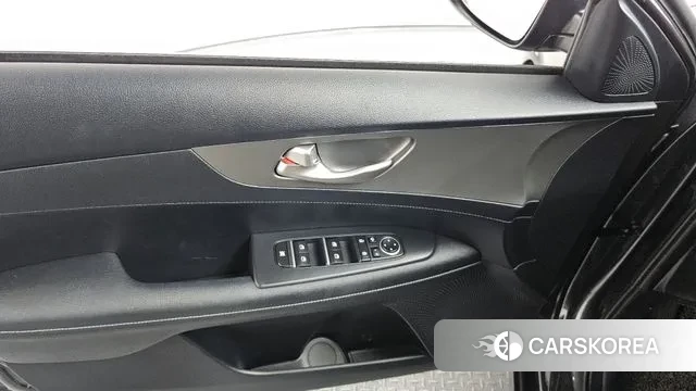 Kia Come New K3 id 3423065 из Кореи 8