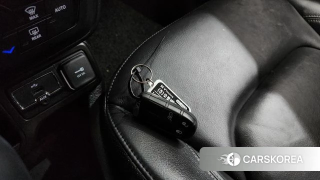 Jeep Renegade id 4429606 из Кореи 8