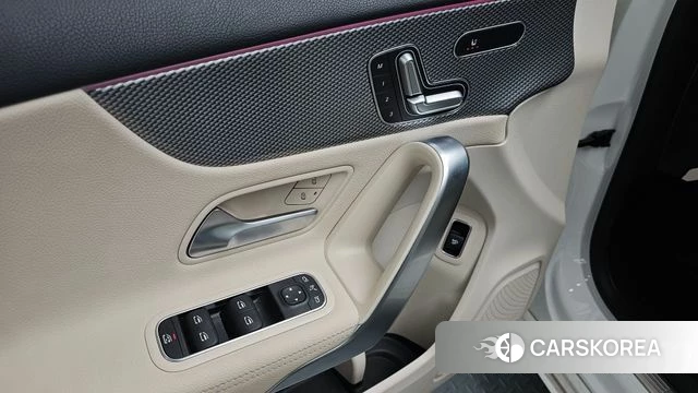 Mercedes-Benz A-Class W177 id 3852653 из Кореи 8