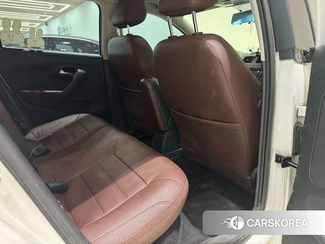 Volkswagen Polo id 4213993 из Китая 8