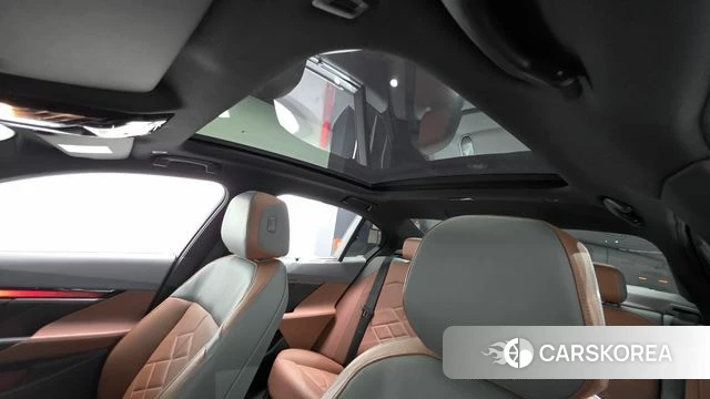 BMW 5 Series (G60) id 3826112 из Кореи 8