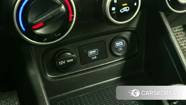 Hyundai Venue id 4179654 из Кореи 8