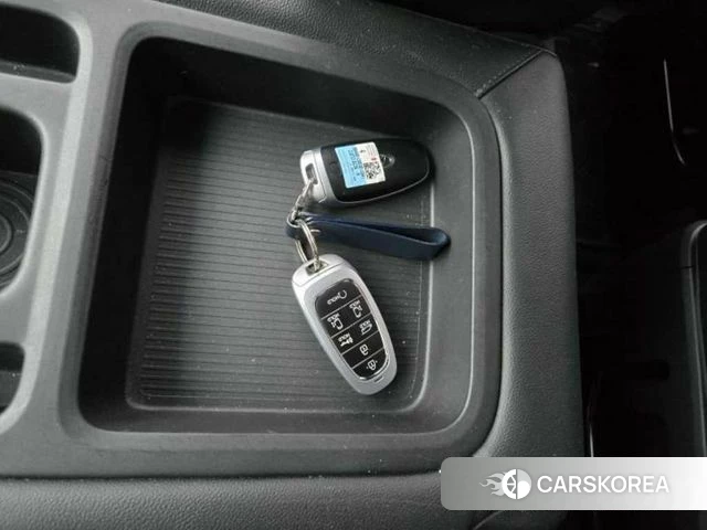 Hyundai Staria id 4262747 из Кореи 8