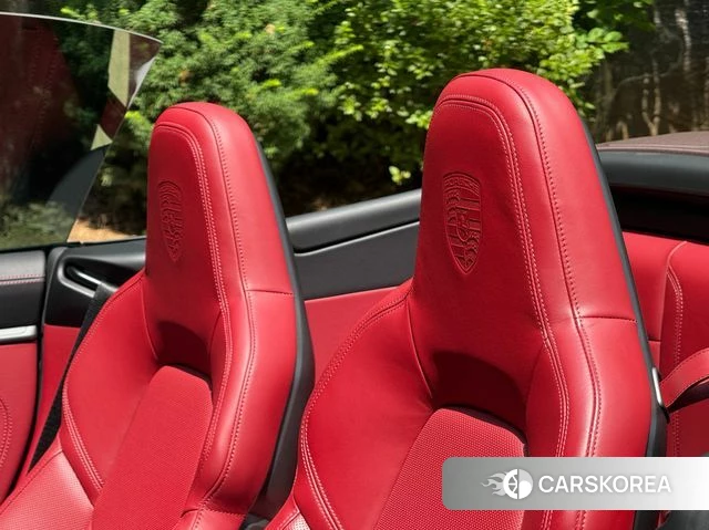 Porsche 911(992) id 4513152 из Кореи 8