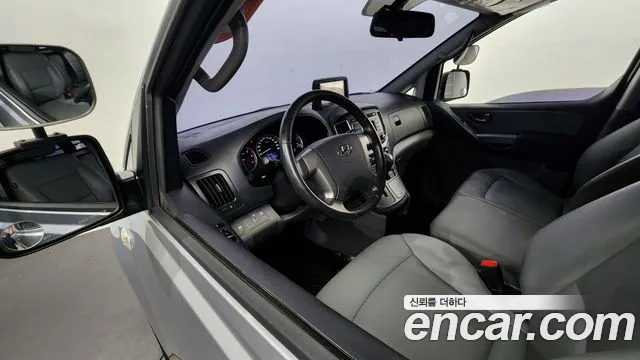 Hyundai The New Grand Starex id 2760378 из Кореи 8