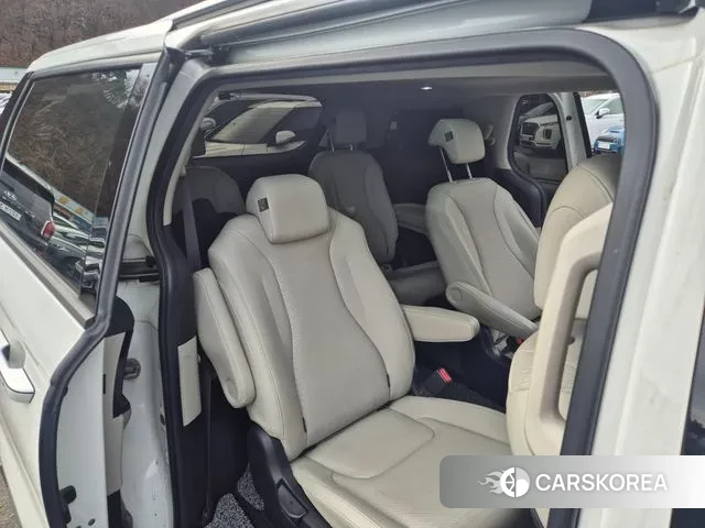 Kia Carnival 4th generation id 3771920 из Кореи 8