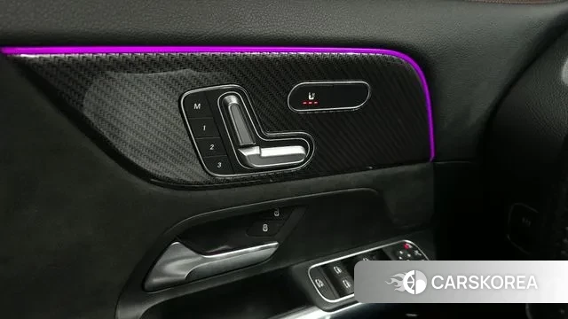 Mercedes-Benz GLA - Class H247 id 3504562 из Кореи 8