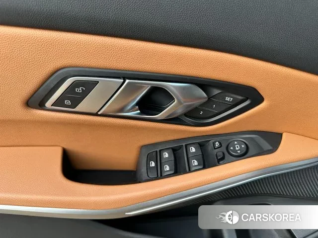 BMW 3 Series (G20) id 3053112 из Кореи 8