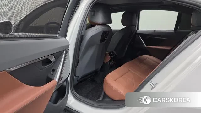 BMW 5 Series (G60) id 3457052 из Кореи 8