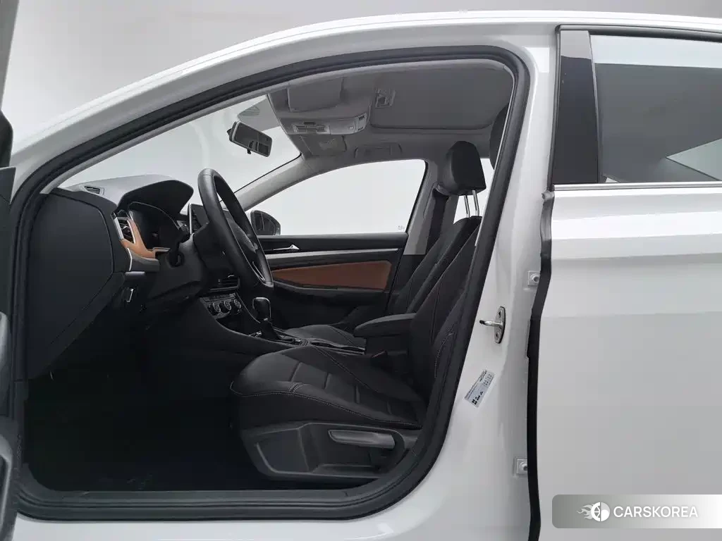 Volkswagen Bora id 4655187 из Китая 8