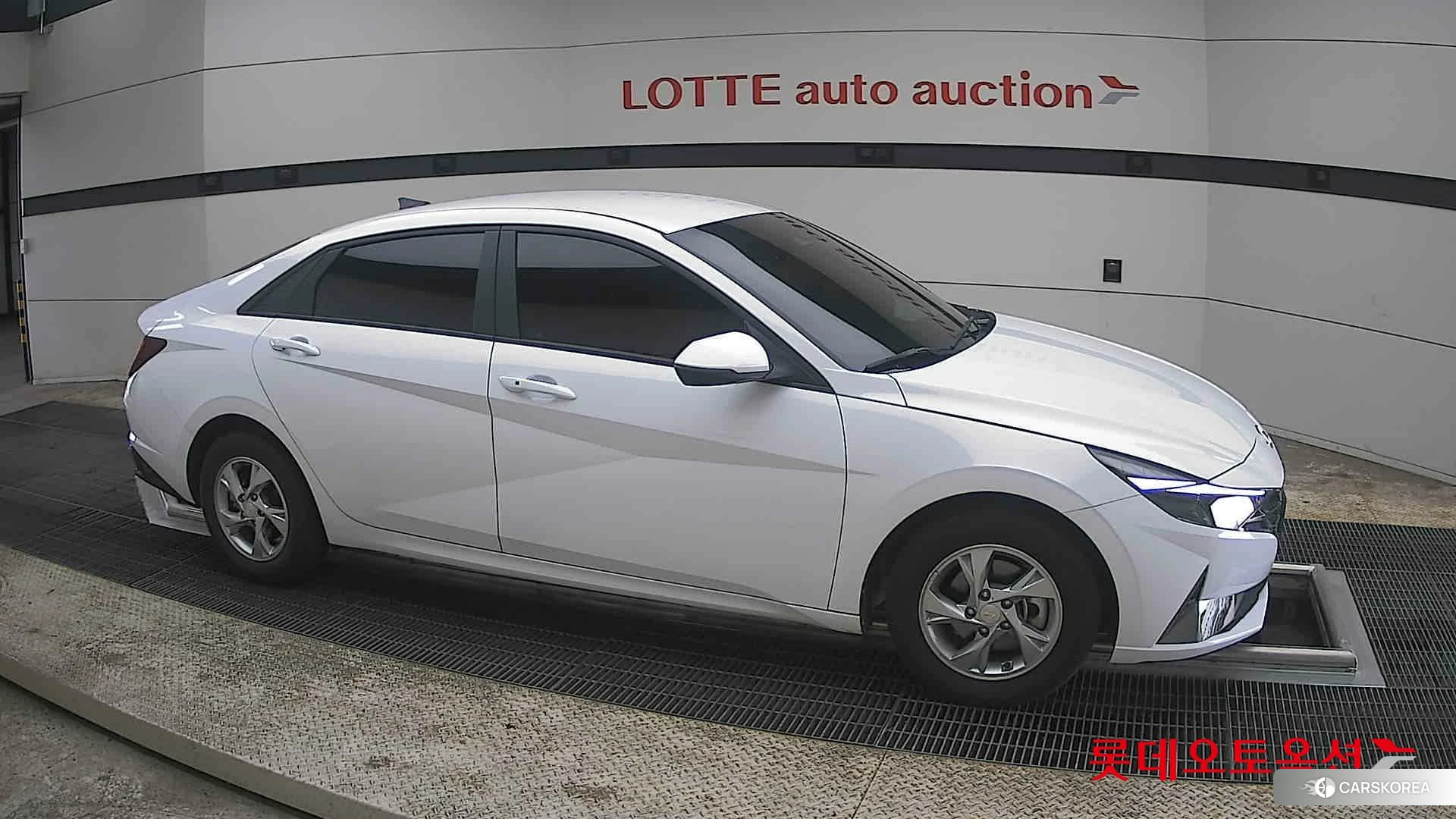 Hyundai Avante id 3888338 из Кореи 8