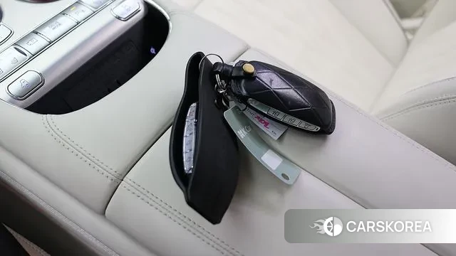 Genesis G90 (RS4) id 3191079 из Кореи 8