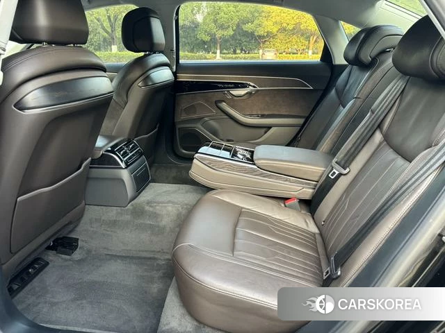 Audi A8 id 4209491 из Китая 8