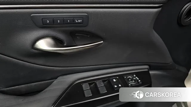 Lexus ES300h 7th generation id 3024187 из Кореи 8