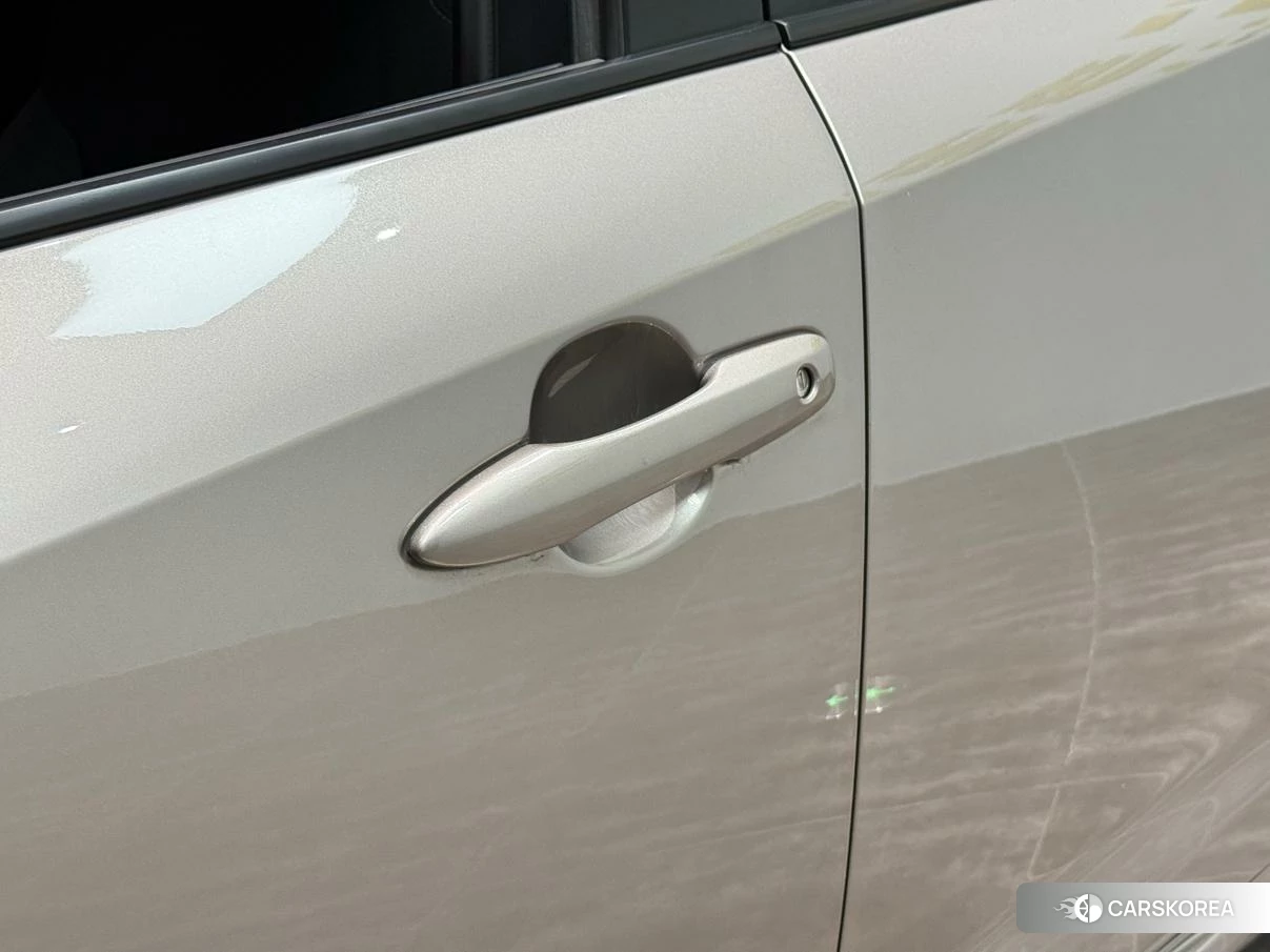 Toyota Corolla id 4452071 из Китая 8