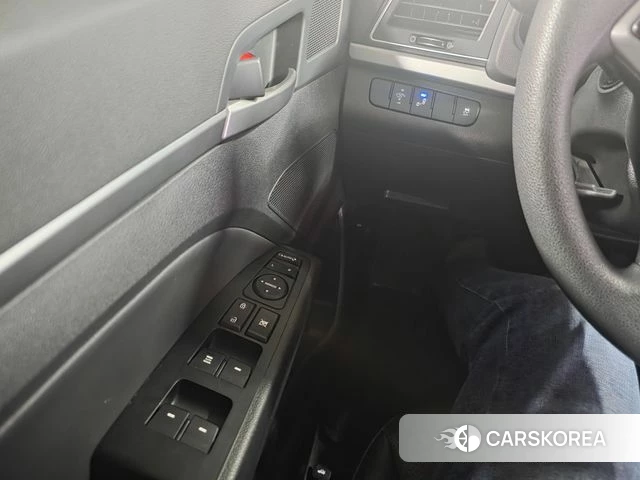 Hyundai Avante AD id 4197220 из Кореи 8